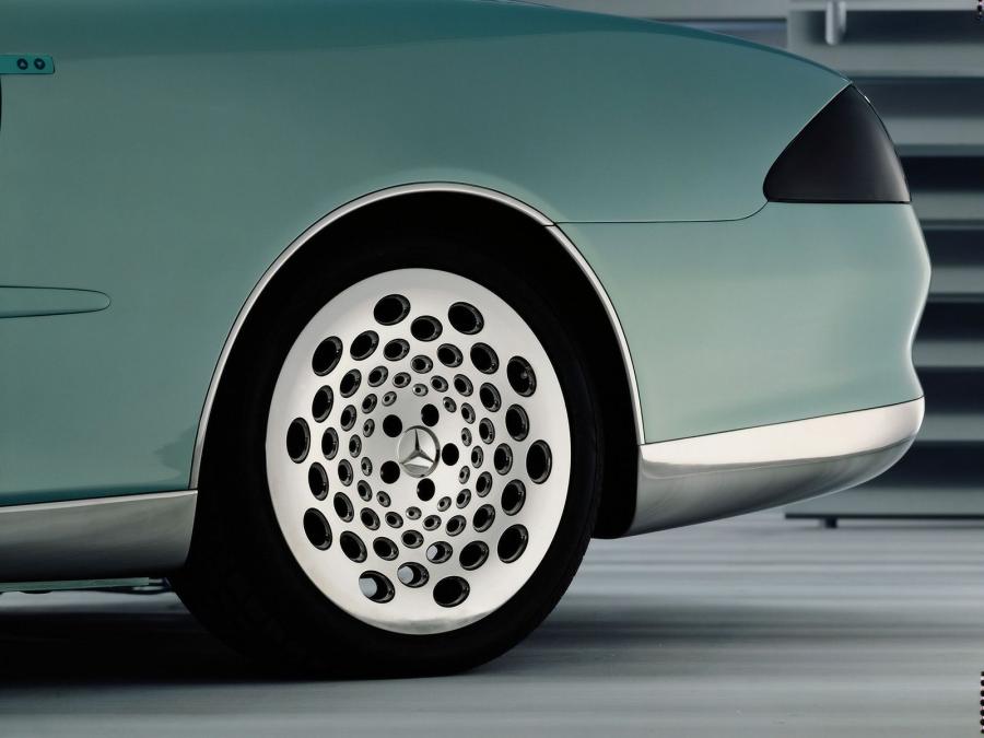  Mercedes-Benz F200 Imagination concept 1996 года  (фото 6 из 19)